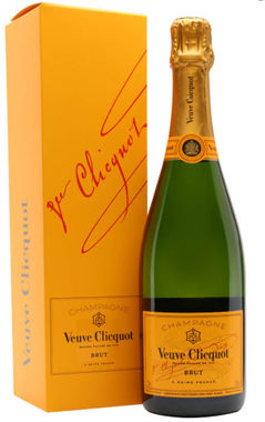 Veuve Clicquot Yellow Label Brut NV (Gift Pack)