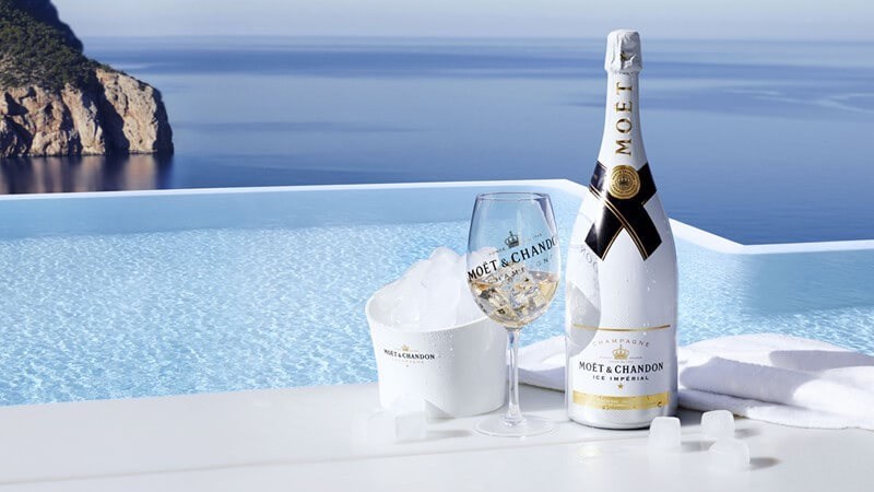 Ice Cubes in Champagne? How Good is Moët Ice Imperial - Social